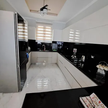 Gili & Delo Luxury *