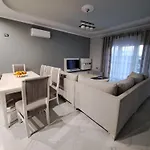 Gili & Delo Luxury Apartments-νear Airport * Valias