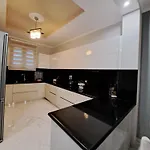 Gili & Delo Luxury Apartments-νear Airport Casa vacanze *