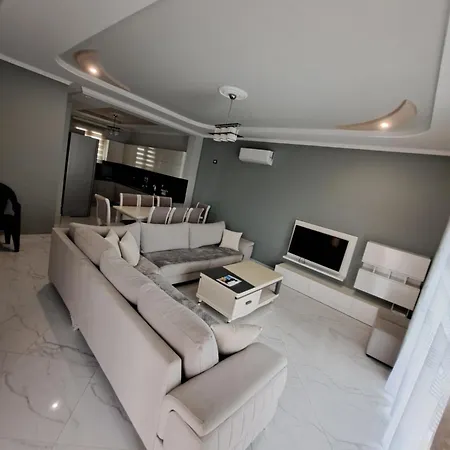 Gili & Delo Luxury Valias