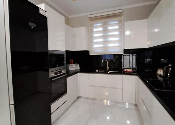 Gili & Delo Luxury Apartments-νear Airport Casa vacanze