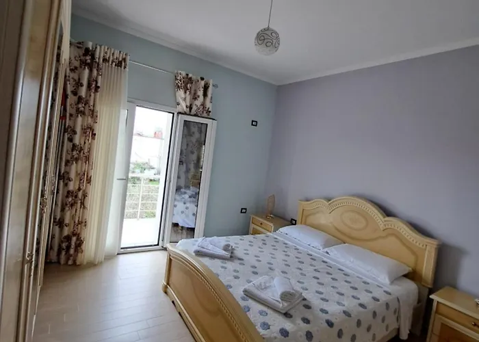 Gili & Delo Luxury Apartments-νear Airport * Valjiosi